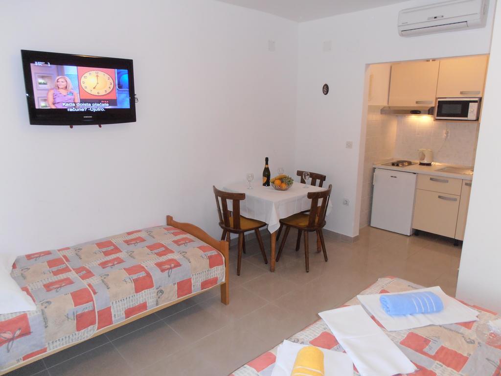 Apartment Villa Besker 마카르스카 외부 사진